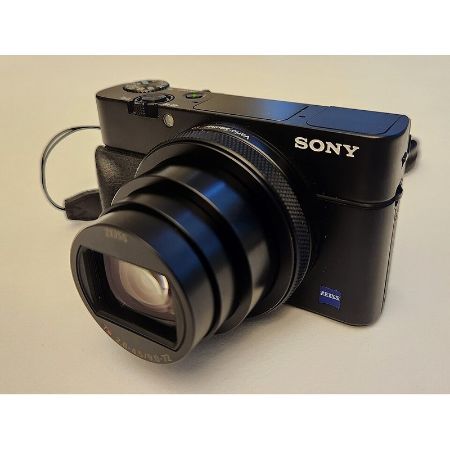 صورة Sony Cyber-shot RX100 VII